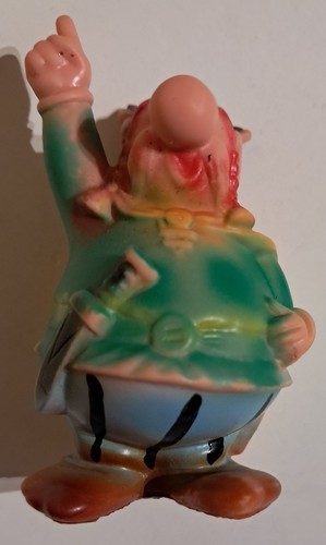 Uderzo figurine pouet - uderzo, .