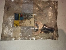 1 barillet DE HAYON avec 2