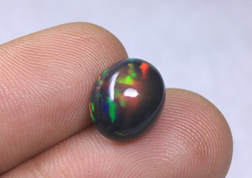 Cabochon opale noire
