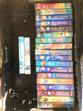 Lot  20  Vhs   WALT DISNEY