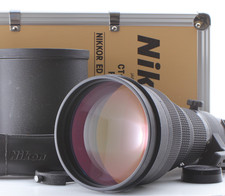 [Top COMME NEUF dans/coffre]