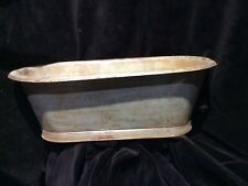 Ancienne petite baignoire d’enfant