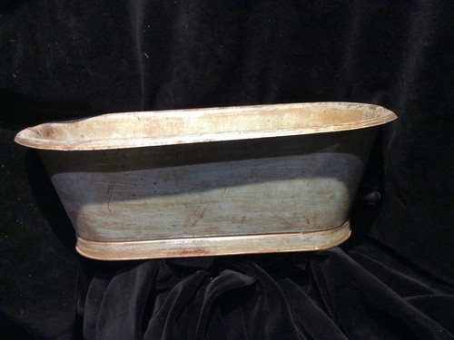 Ancienne petite baignoire