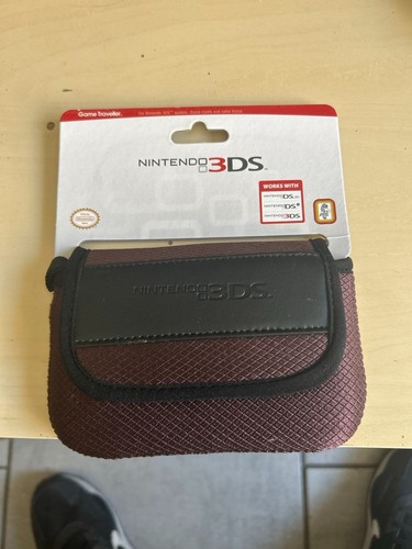 Nintendo 3ds game - game, traveller