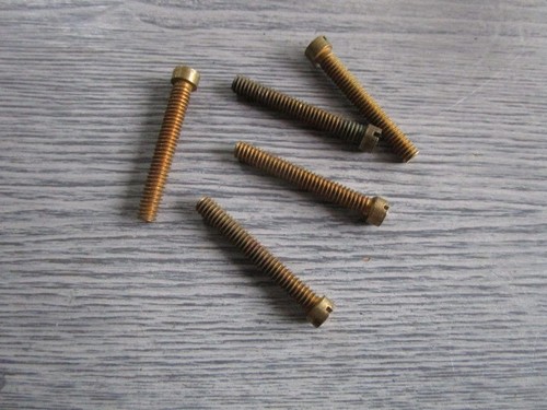 Meccano vis longues 28mm - 5,