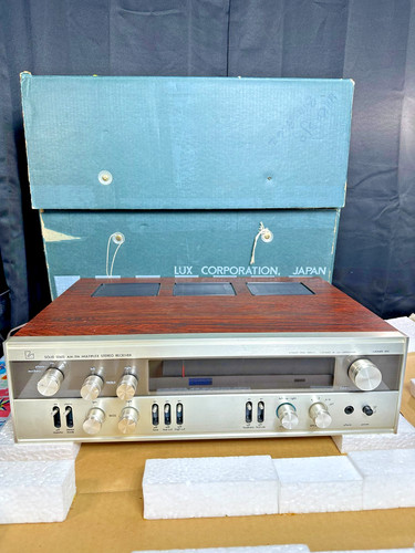 Luxman 600 solid - state, amp