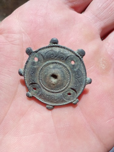 Monnaie romaine fibule - monnaie,