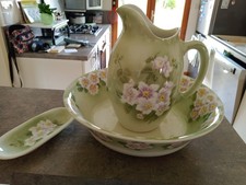 Beau Broc et cuvette de