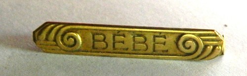 Jolie broche bébé - broche, début