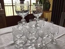 12 verres a pieds vintage en