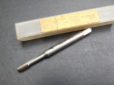 1 taraud 3 lèvres pas fin M5