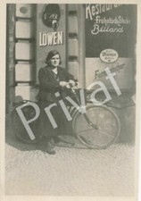 Photo 1933 Dame Avec Vélo
