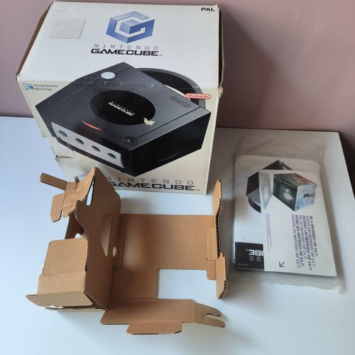 Boîte vide pour - pour, console