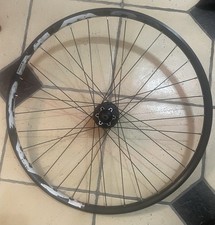 Roue VTT 26" KARMA Noir Moyeu