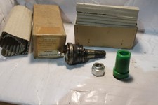 Bedford CF Swivel Joint Lower Ball New Genuine 8828911 EX MOD PACKED STOCK