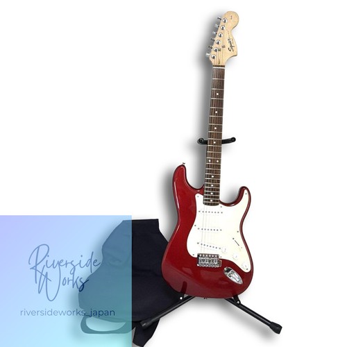 Guitare électrique squier - guitare, by