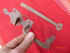 Loquet poucier en fer forgé