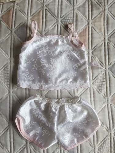 Corolle sous vêtements pour