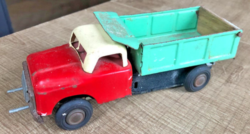 Camion benne basculante tôle