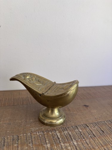 Ancienne navette encens - à,