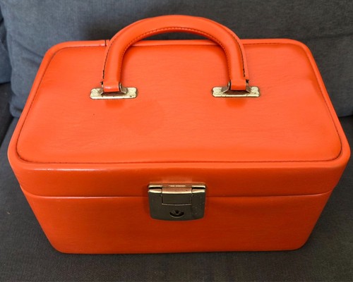 Ancien vanity simili cuir