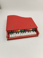 Baby Grand Piano A Queue Bois