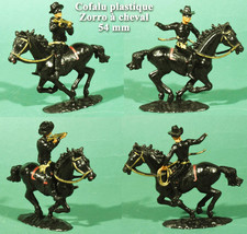 Cofalu plastique, 2 figurines