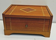 ANCIEN COFFRE BOITE CAVE A