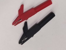 2x Pince crocodile isolée 1