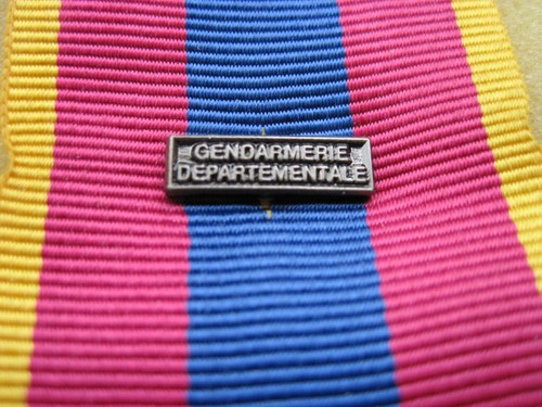 Agrafe miniature gendarmerie - agrafe,