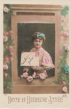 CP HAPPY YEAR WOMEN PRESENTING STAMP ENVELOPE IN LETTER BOX - 38035