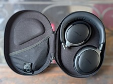 Casque Bose QC Ultra noir.