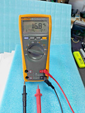 Multimètre true RMS FLUKE FL175 6000pts  Occasion avec 2 pointes de touche ( P9)