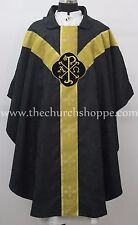 Neuf V Col Noir Gothique