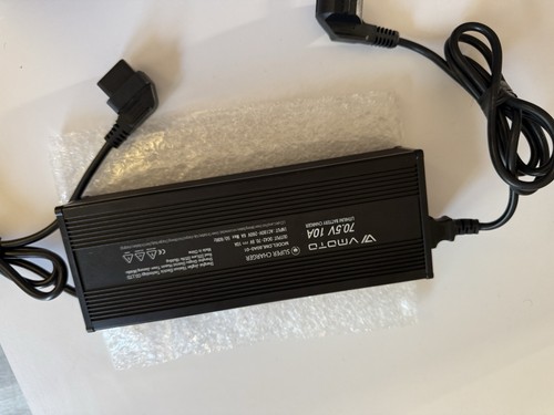 Chargeur super soco neuf - super,