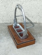 Ancien porte pipe étrier