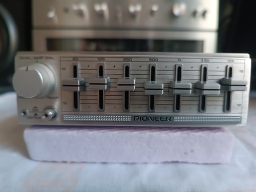 Pioneer car stereo - car,