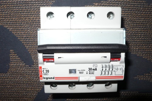 Disjoncteur differentiel - disjoncteur,