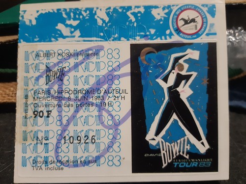 David bowie autograph - bowie, ticket