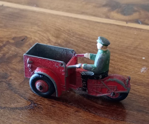 Triporteur dinky jouet - jouet, ancien