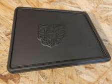 cache haut parleur Droit