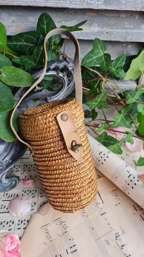 Ancien petit panier - de, en