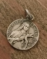 Médaille Religieuse Ancienne