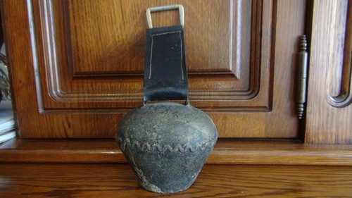Cloche vache mouton ou - vache,