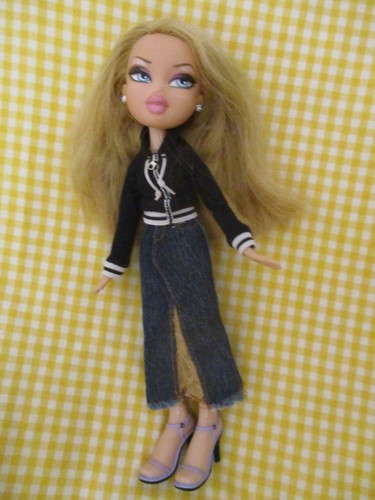 Jolie poupée mannequin bratz - poupée,