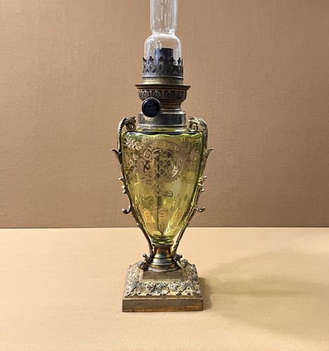 Ancienne lampe pétrole en - ancienne,