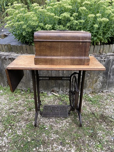 Machine coudre singer - machine, a