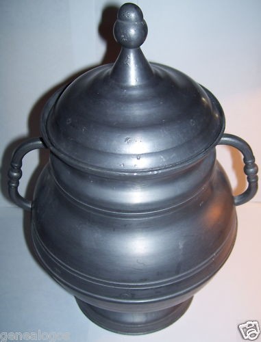 Rare old ancien pot soupiere - rare,