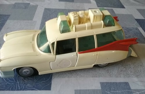 Voiture ghost buster ecto - ghost, 1