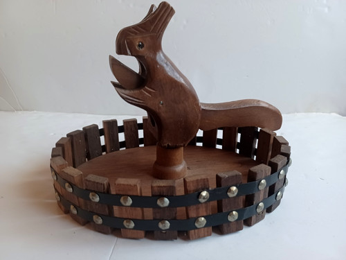 Ancien casse noisette bois - noisette,